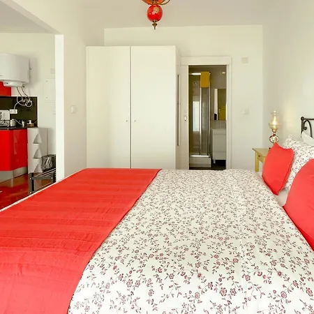 Daire Sweet Chili - With Balcony Near Metro & Airport *