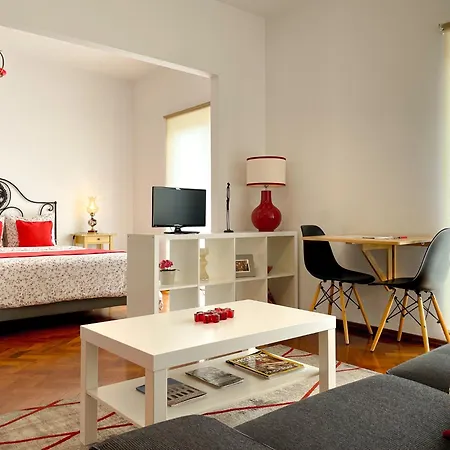 Sweet Chili - With Balcony Near Metro & Airport * Lisboa